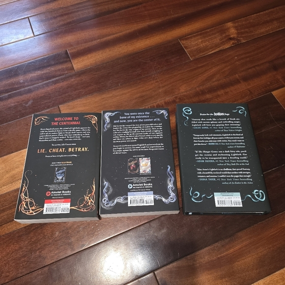 The Lightlark Saga - Picture 2 of 2